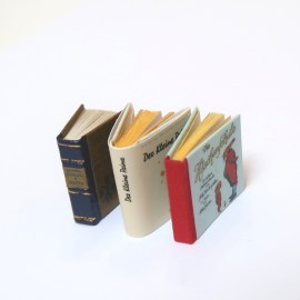Buch, Puppenstubenminiatur im Maßstab 1zu12