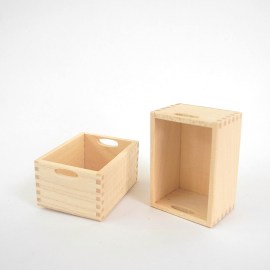 Holzkiste, mit gezinkten Ecken, Puppenstubenminiatur in 1zu12